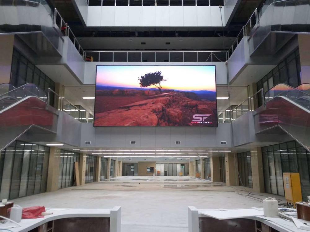GKGD P3 Indoor LED Screen Installed In Shopping Mall